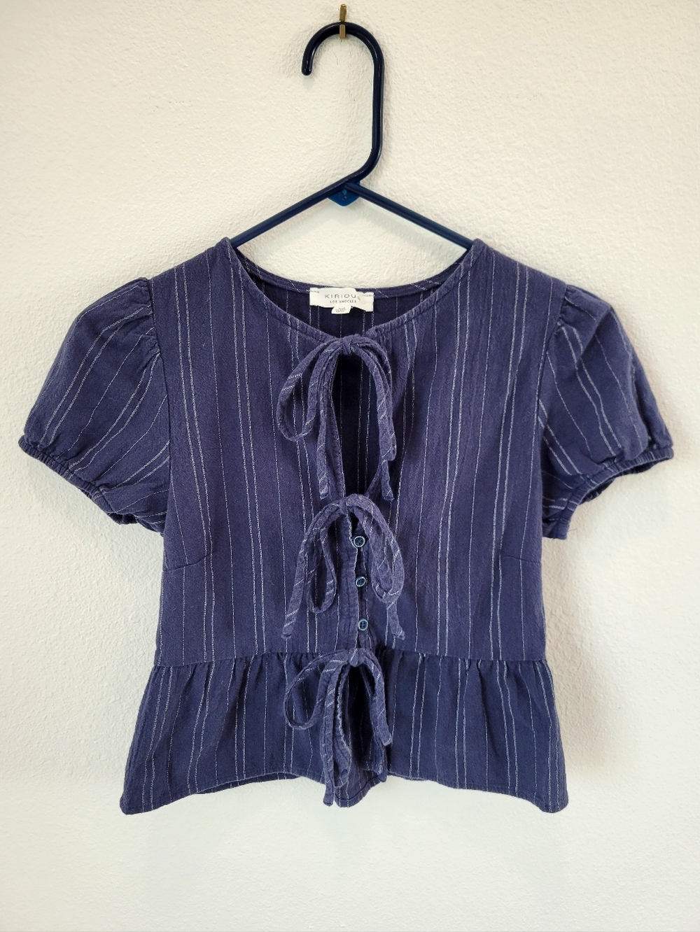 Kirious Los Angeles Women’s XS Navy Blue Tie Front Puff Sleeve Pinstripe Blouse